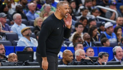 爱游戏官网-乌度卡：杜兰特仍可打出高效水准 他能与我们的球员无缝适配