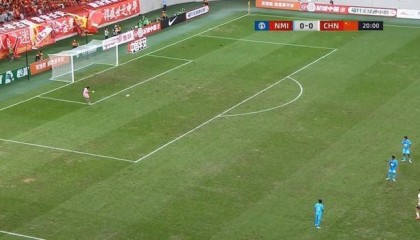 真不怪人联想...记者：U22表现跟训练里接近，快20分钟了还不进球