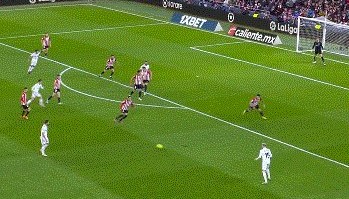 爱游戏平台-【西甲】本泽马+克罗斯破门 皇马2比0客胜毕尔巴鄂