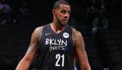 爱游戏入口-重返赛场驰援欧文？37岁阿尔德里奇将为独行侠试训